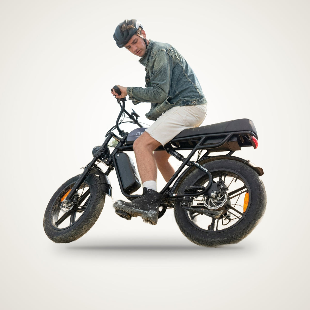 ENGWE M1 Two-Seater Moped-Style E-Bike – 250W 65 Nm, up to 170 km, Hydraulic Brakes